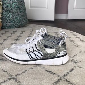 Nike Virtuous Sneaker